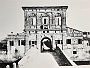 Località Mezzavia anni '20. Dove ora passa la Statale 16 una volta sorgevano Palazzo Avogadro e una serie di attività commerciali dell'epoca (Giuseppe Greggio) 2
